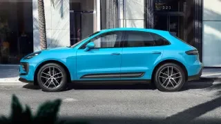 2022 Porsche Macan - Image 2 of 4
