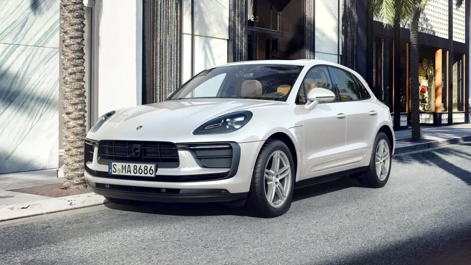 2022 Porsche Macan - Image 10 of 10