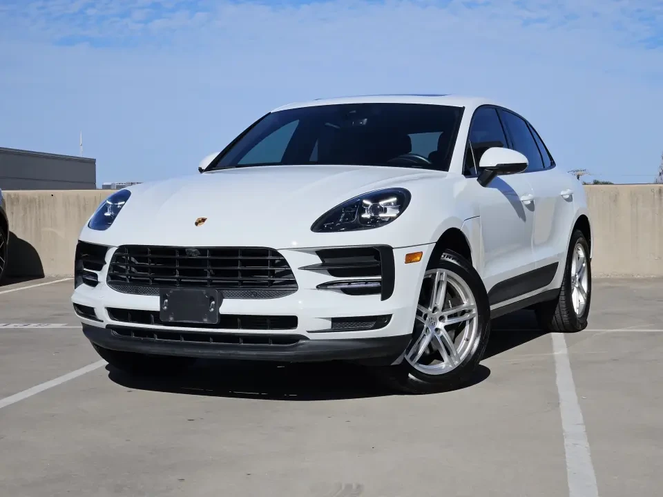 2022 Porsche Macan - Image 11 of 11