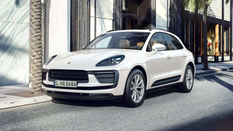 2022 Porsche Macan - Image 11 of 11