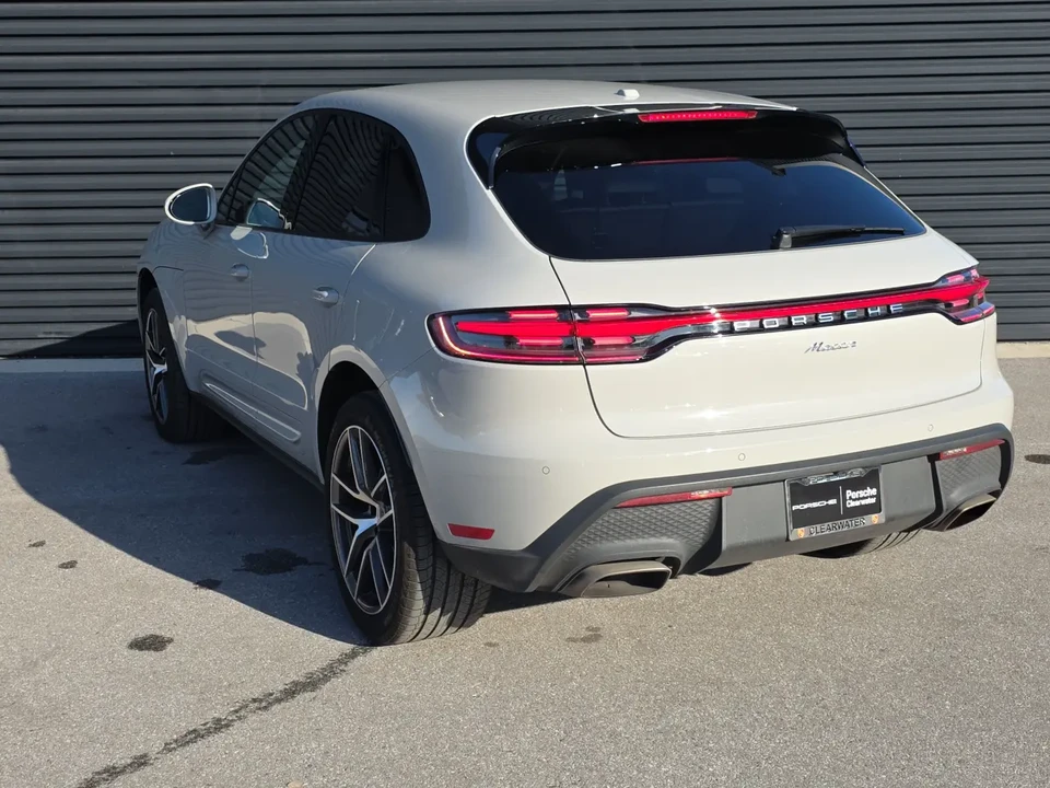 2022 Porsche Macan - Image 3 of 6