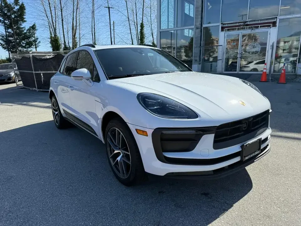 2022 Porsche Macan S - Image 6 of 8