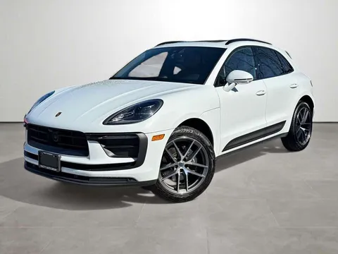 2022 Porsche Macan