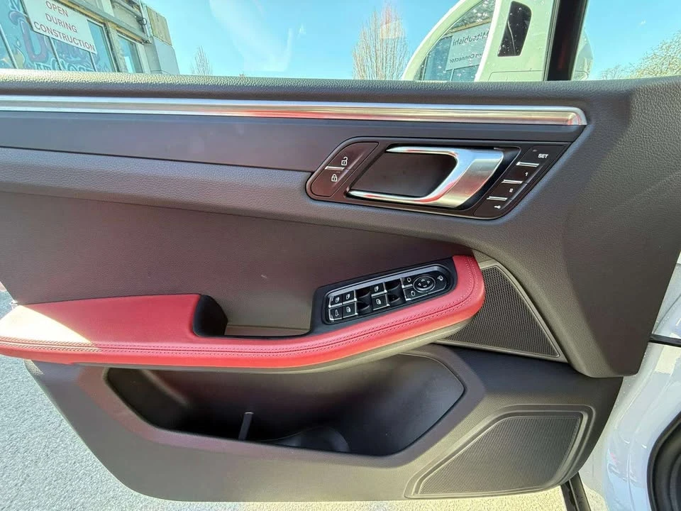 2022 Porsche Macan S - Image 10 of 20