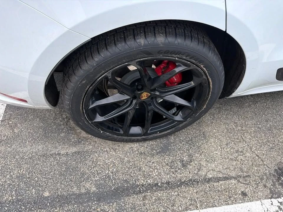 2022 Porsche Macan GTS - Image 8 of 12