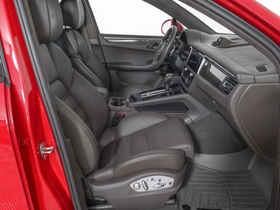 2022 Porsche Macan GTS - Image 7 of 18