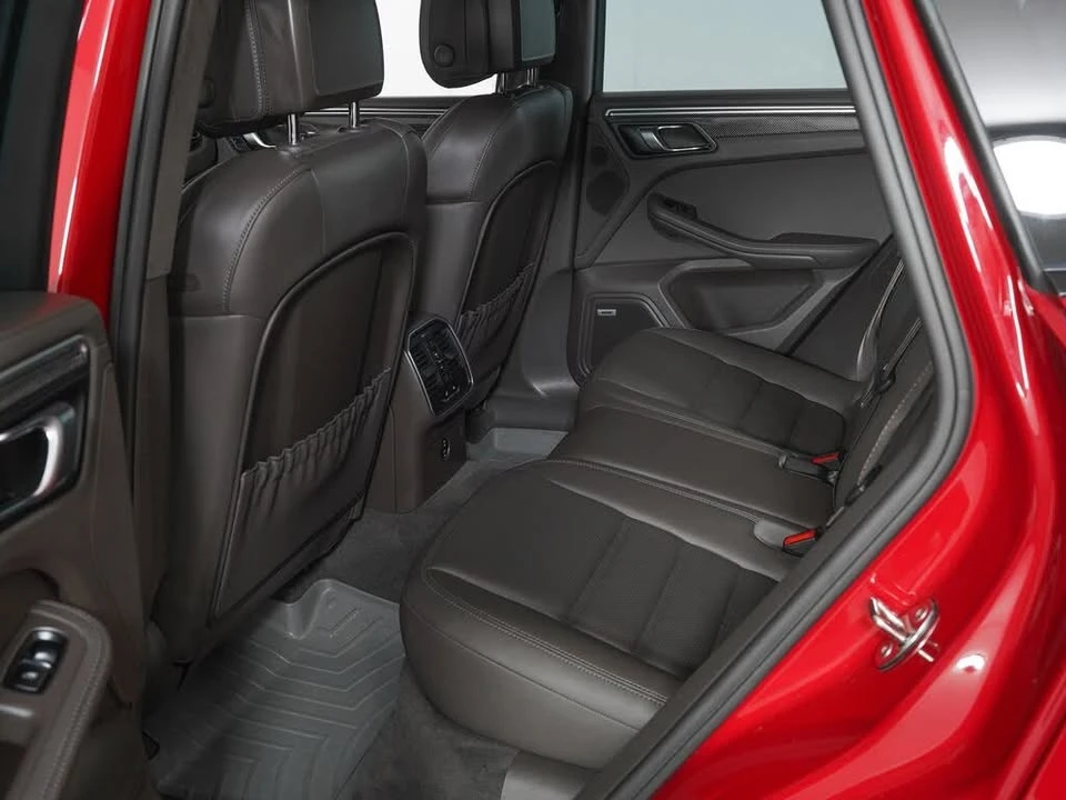 2022 Porsche Macan GTS - Image 12 of 18