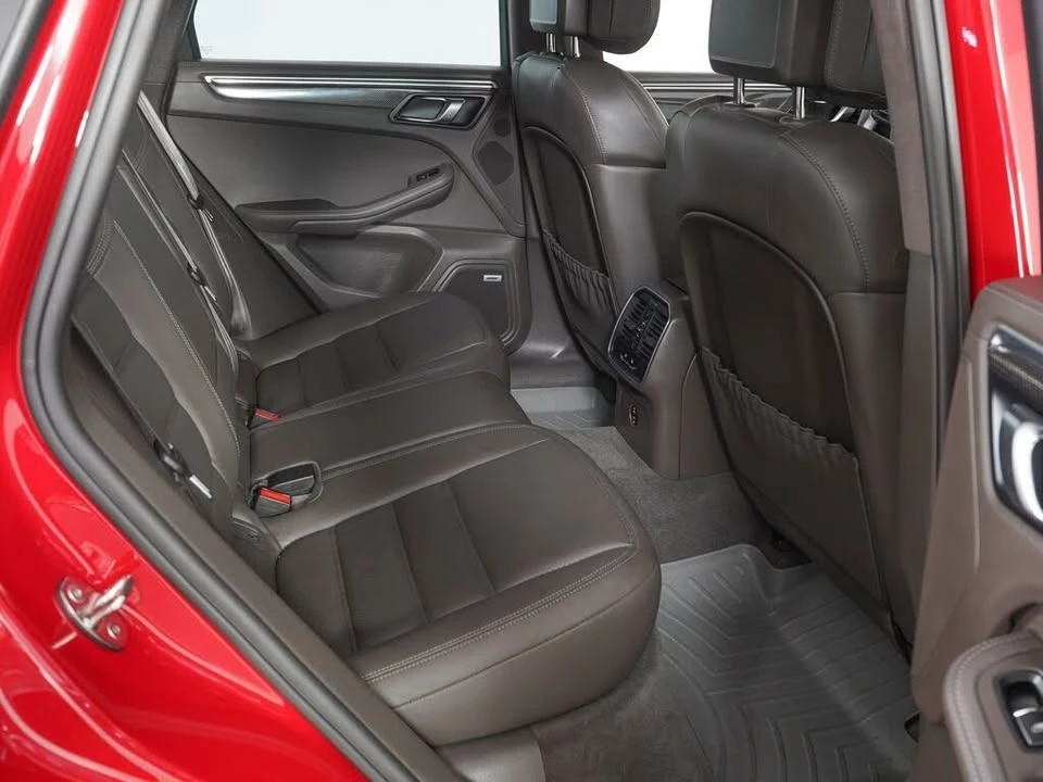 2022 Porsche Macan GTS - Image 8 of 18