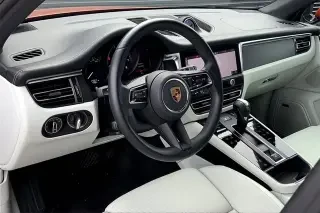 2022 Porsche Macan GTS - Image 4 of 4