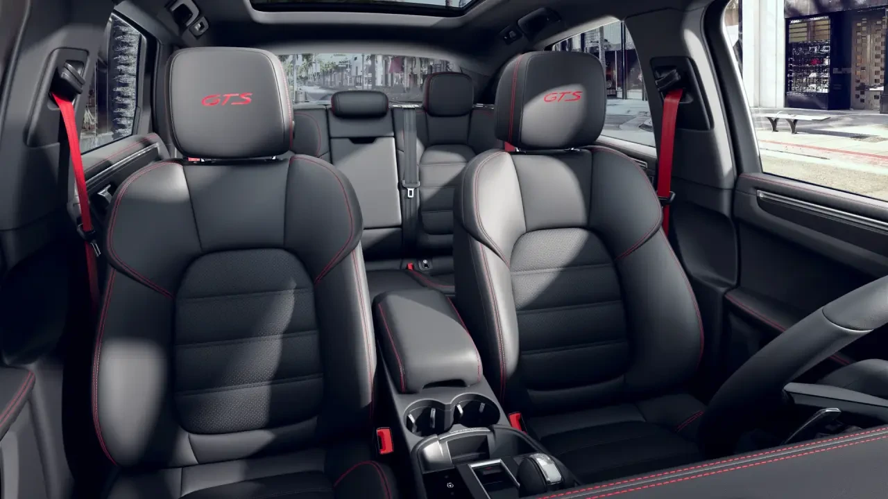 2022 Porsche Macan GTS - Image 5 of 8