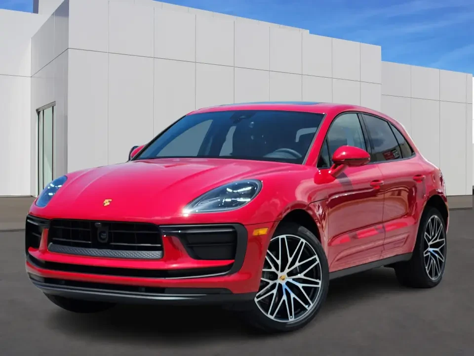 2022 Porsche Macan GTS - Image 10 of 13