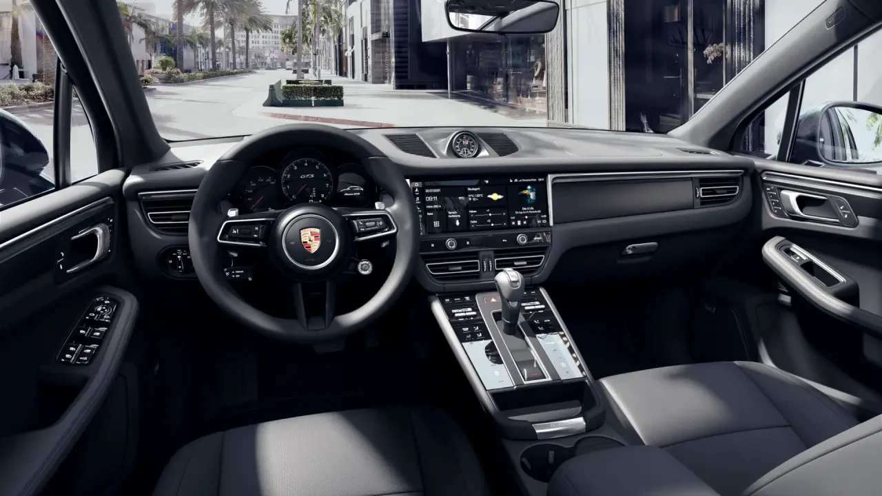 2022 Porsche Macan GTS - Image 4 of 8