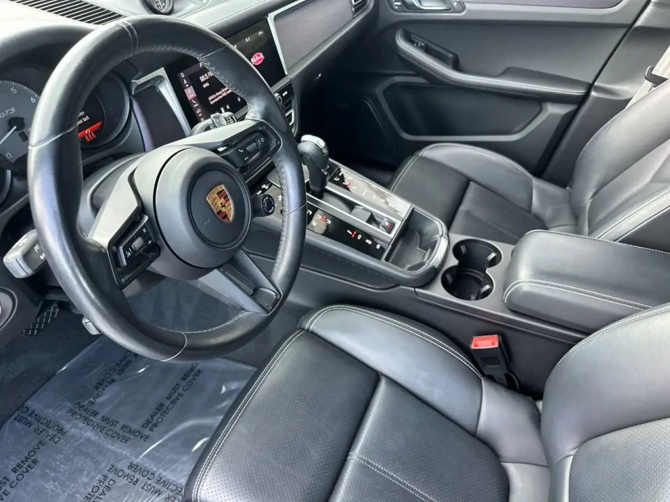 2022 Porsche Macan GTS - Image 4 of 11