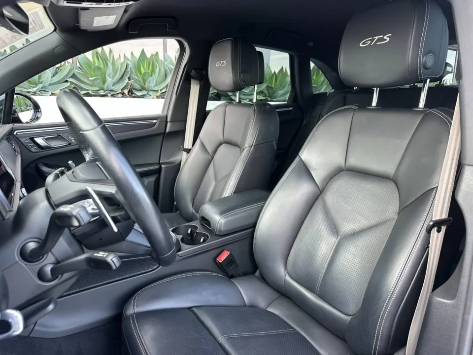 2022 Porsche Macan GTS - Image 5 of 11