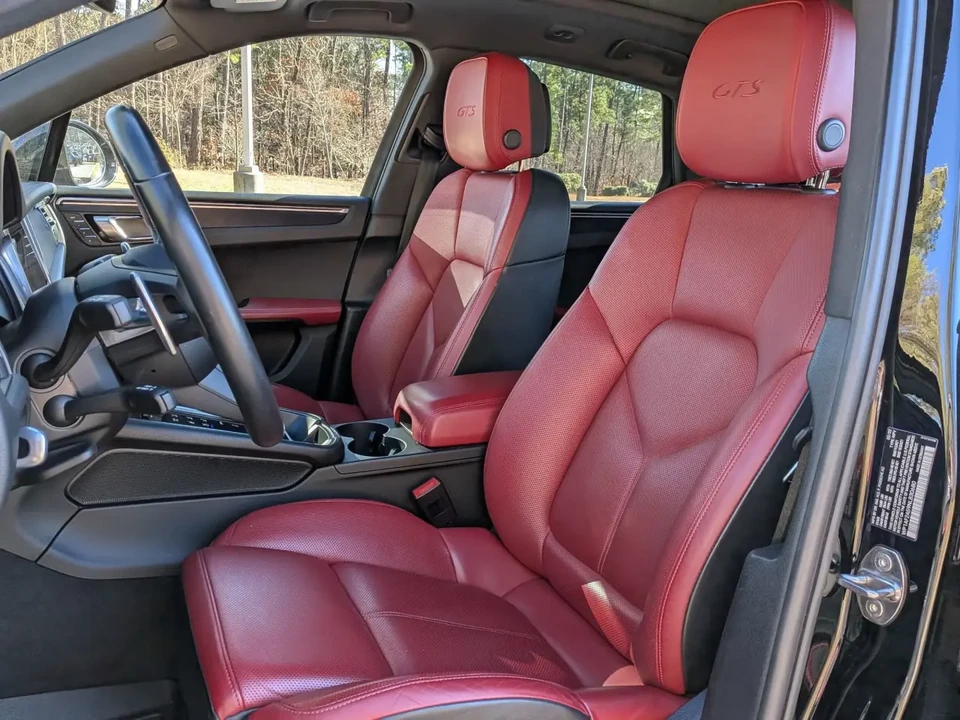 2022 Porsche Macan GTS - Image 5 of 8