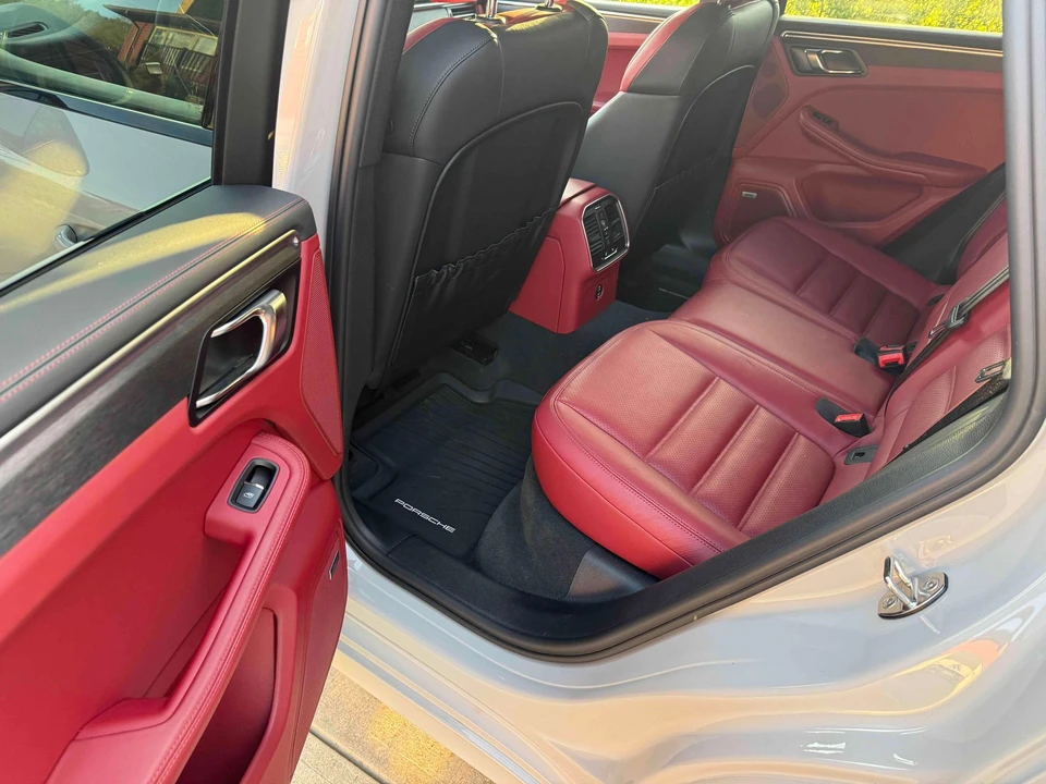 2022 Porsche Macan GTS - Image 7 of 8