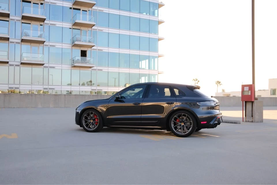 2022 Porsche Macan GTS - Image 4 of 15