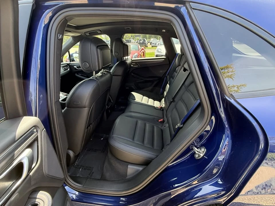 2022 Porsche Macan GTS - Image 5 of 9