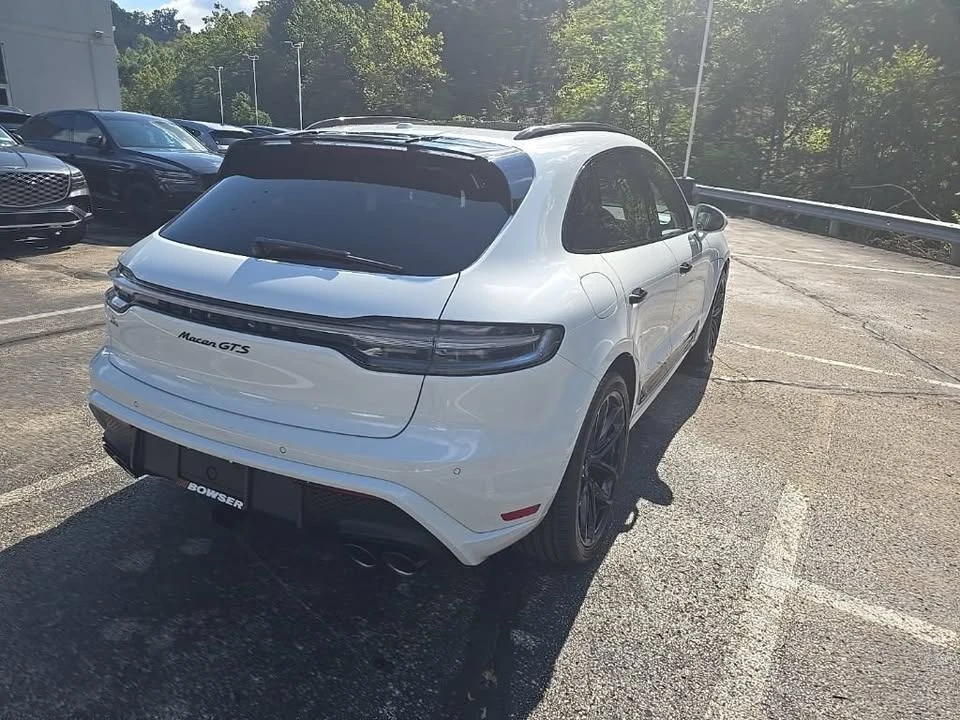 2022 Porsche Macan GTS - Image 5 of 17