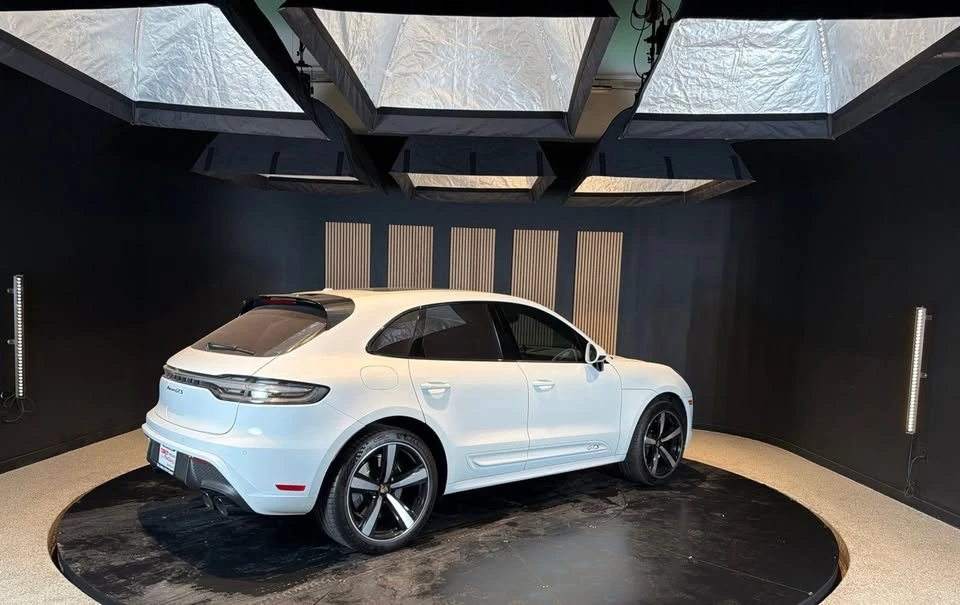 2022 Porsche Macan GTS - Image 5 of 11