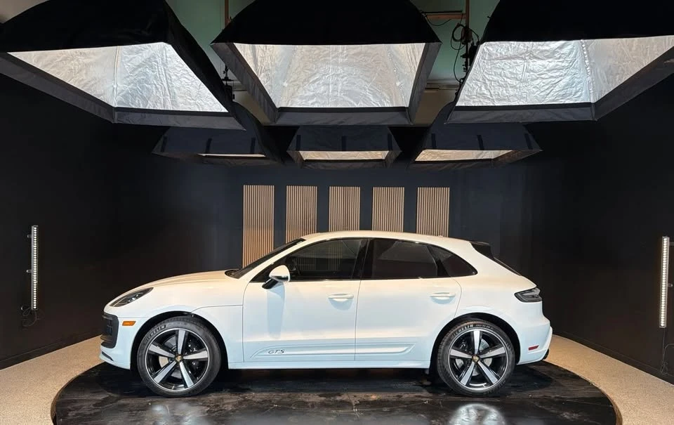 2022 Porsche Macan GTS - Image 2 of 11