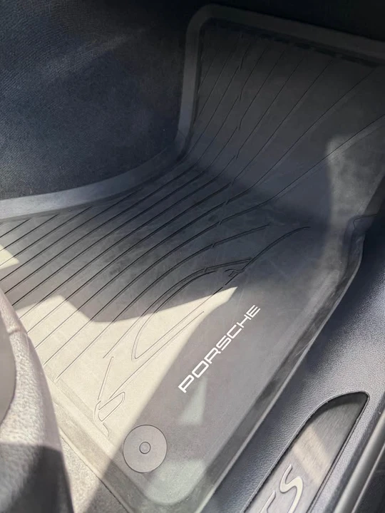 2022 Porsche Macan GTS - Image 6 of 16