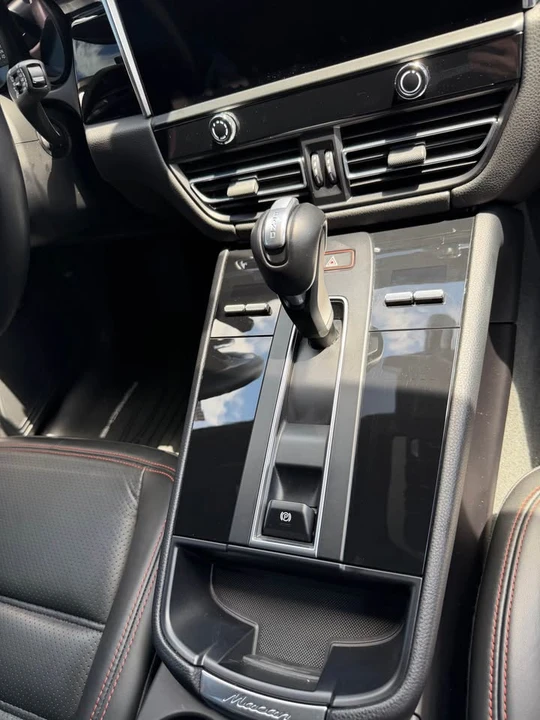 2022 Porsche Macan GTS - Image 10 of 16