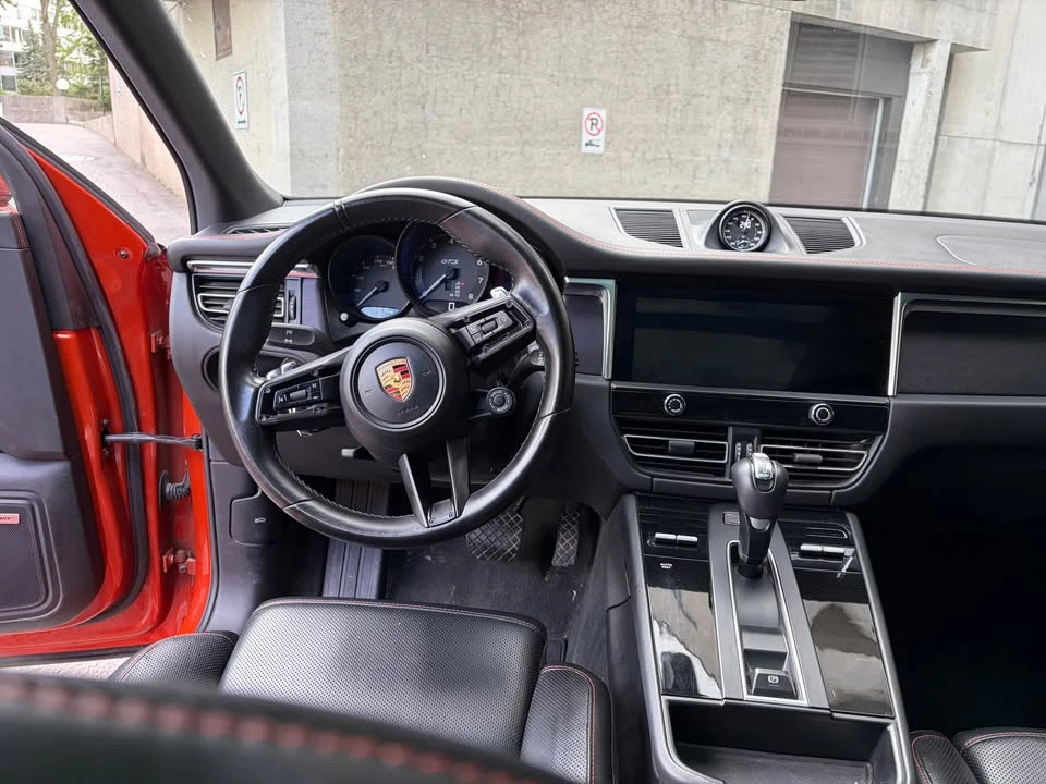 2022 Porsche Macan GTS - Image 10 of 16