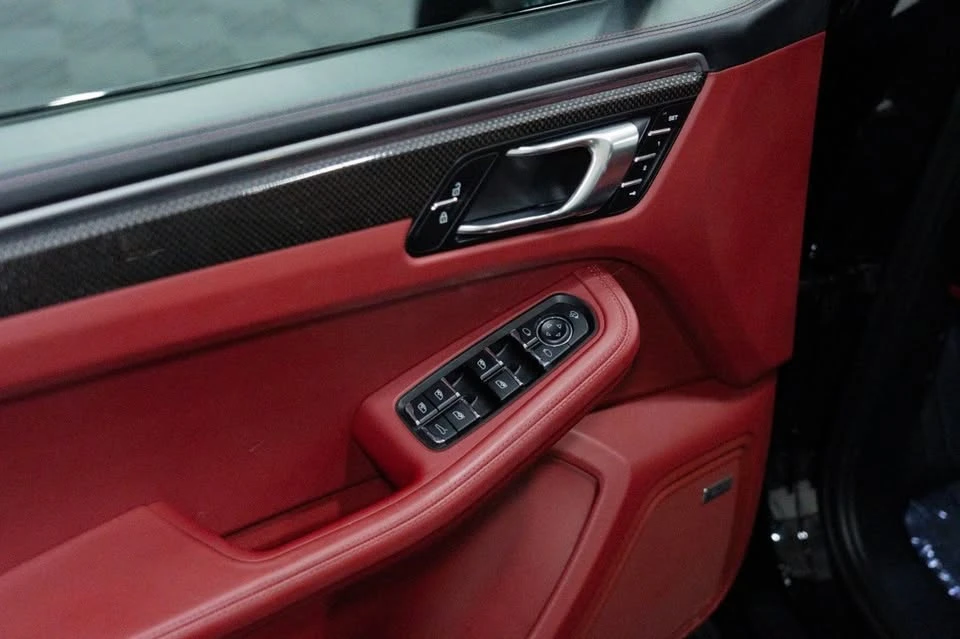 2022 Porsche Macan GTS - Image 17 of 20