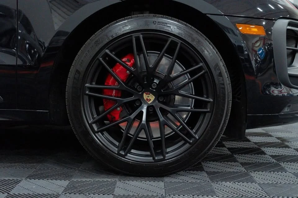2022 Porsche Macan GTS - Image 14 of 20