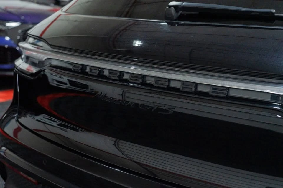 2022 Porsche Macan GTS - Image 9 of 20
