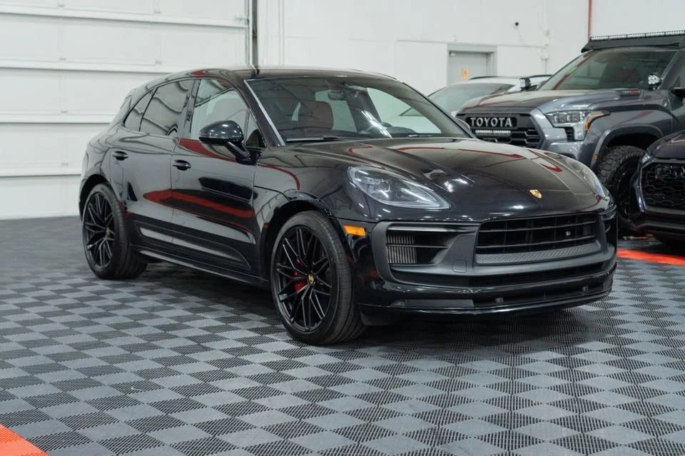 2022 Porsche Macan GTS - Image 12 of 20