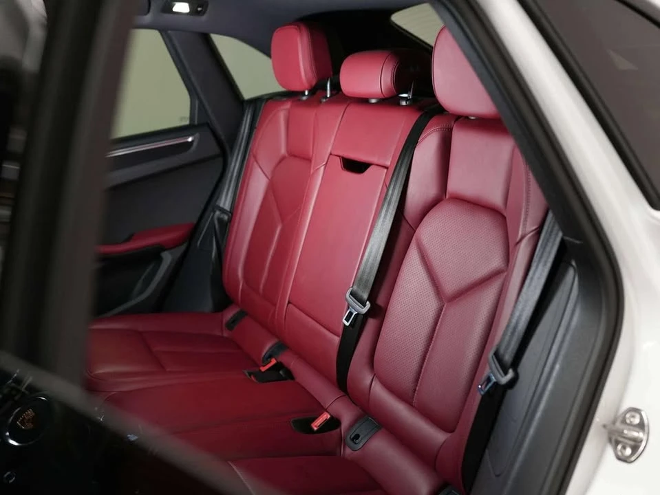 2022 Porsche Macan GTS - Image 16 of 20