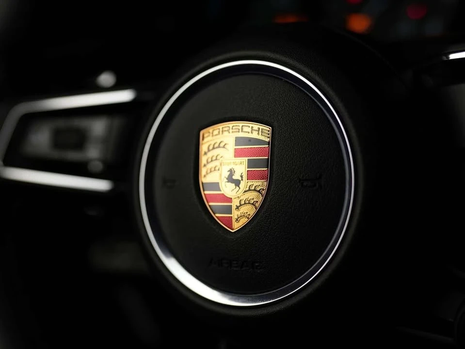 2022 Porsche Macan GTS - Image 11 of 20