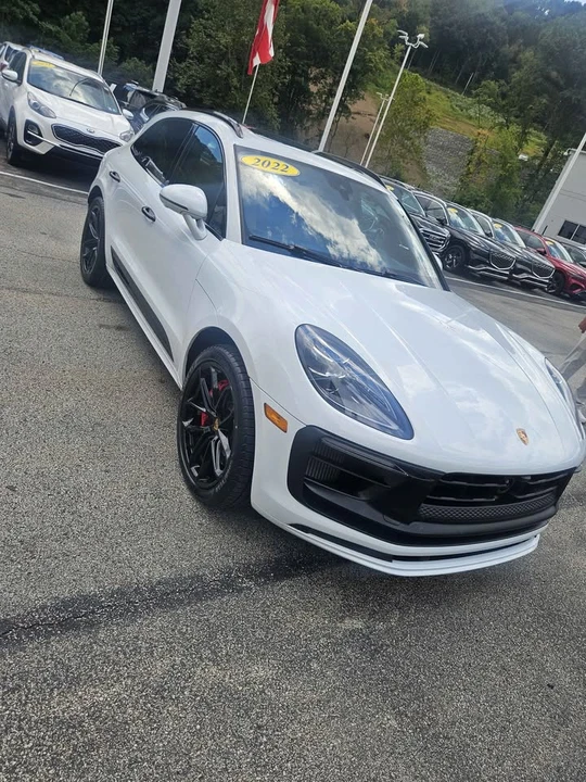 2022 Porsche Macan GTS - Image 4 of 11