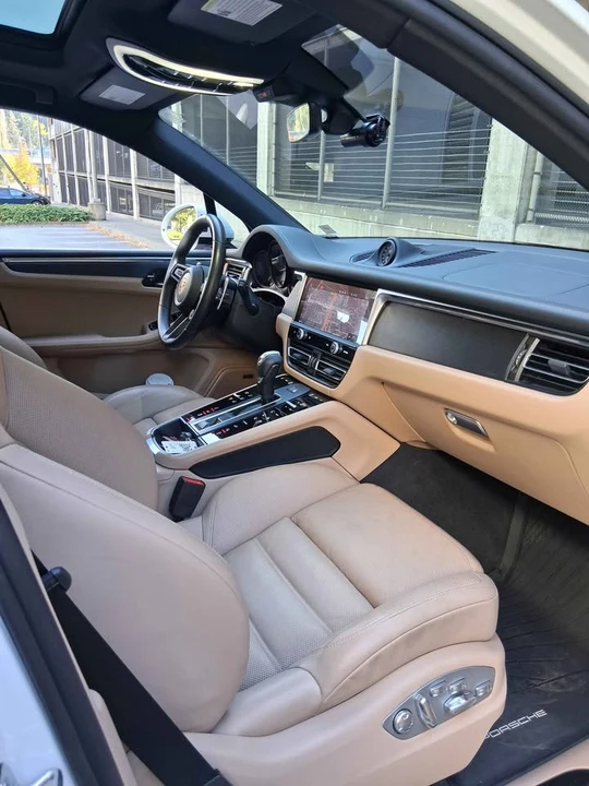2022 Porsche Macan GTS - Image 9 of 18
