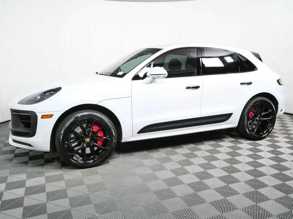 2022 Porsche Macan GTS - Image 2 of 5