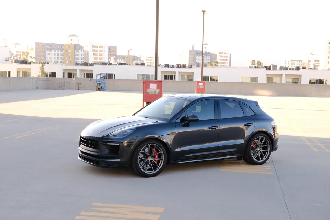 2022 Porsche Macan GTS - Image 11 of 31