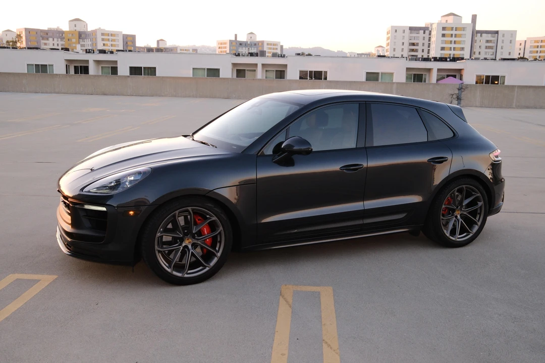 2022 Porsche Macan GTS - Image 12 of 31