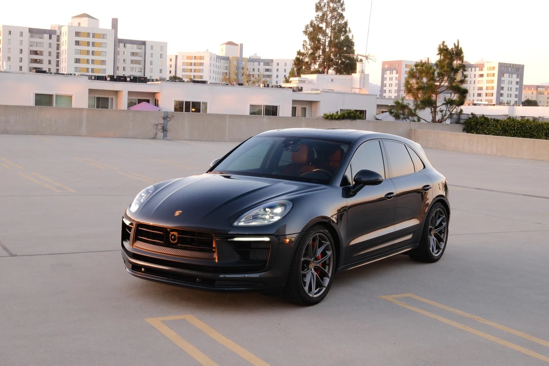 2022 Porsche Macan GTS - Image 9 of 31