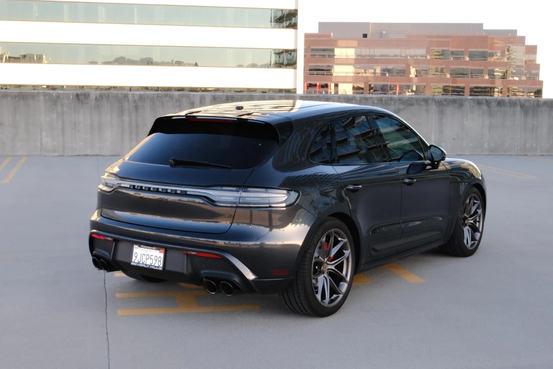 2022 Porsche Macan GTS - Image 17 of 31