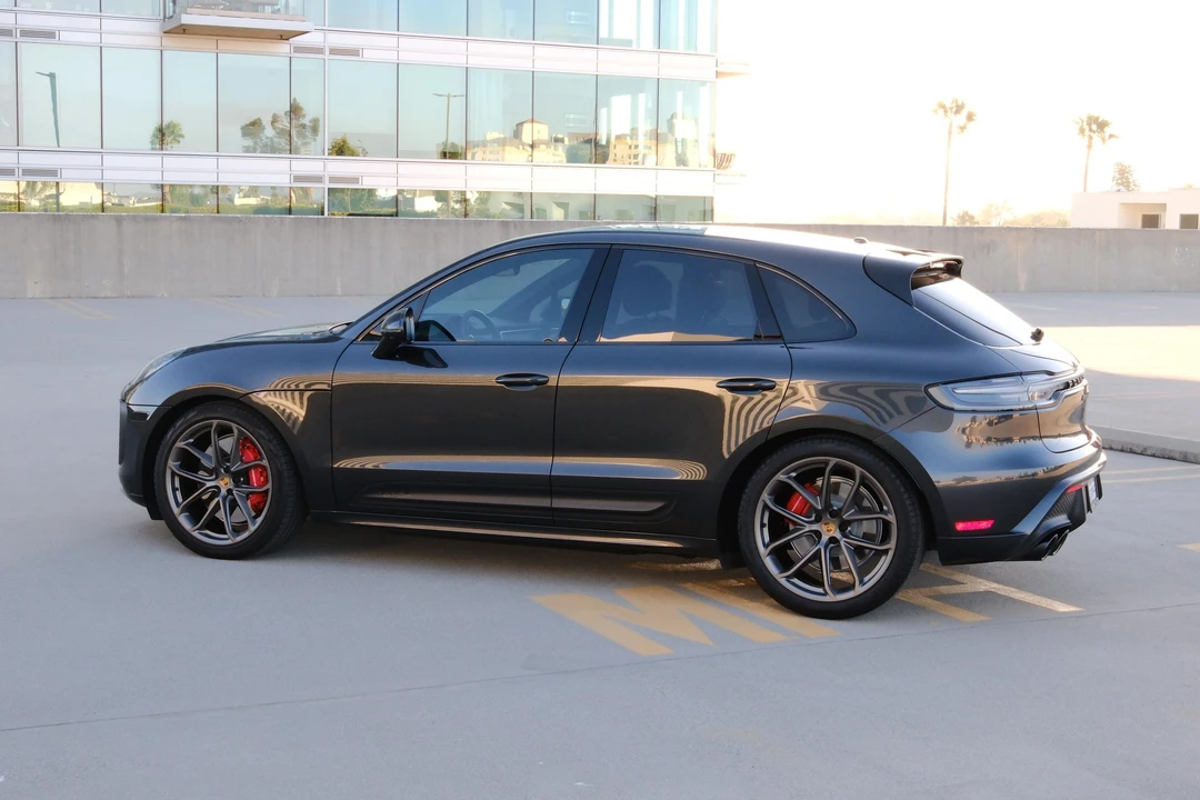 2022 Porsche Macan GTS - Image 14 of 31