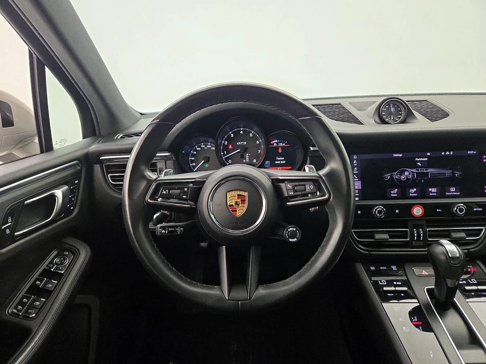 2022 Porsche Macan GTS - Image 11 of 27