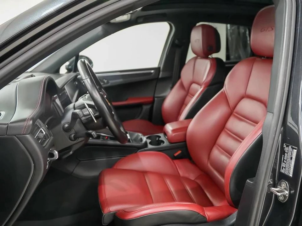 2022 Porsche Macan GTS - Image 5 of 5