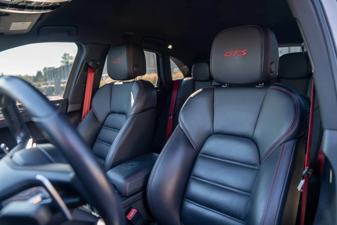 2022 Porsche Macan GTS - Image 5 of 5