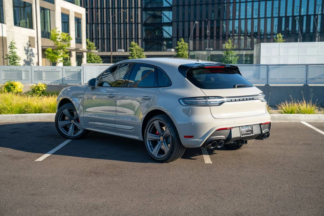 2022 Porsche Macan GTS - Image 3 of 5