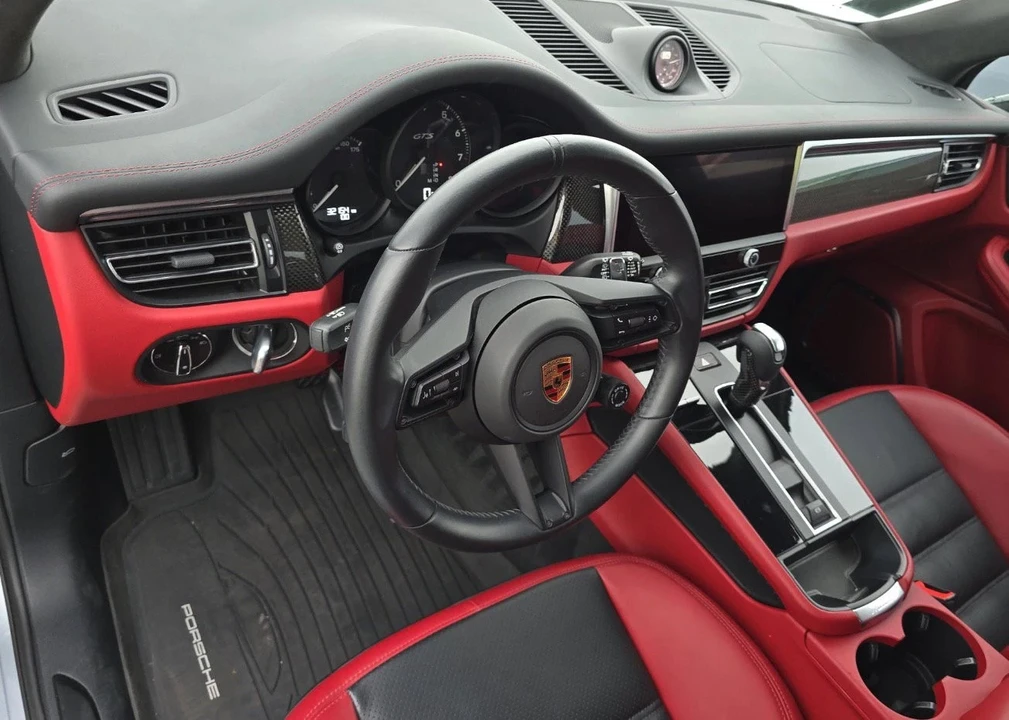 2022 Porsche Macan GTS - Image 6 of 6