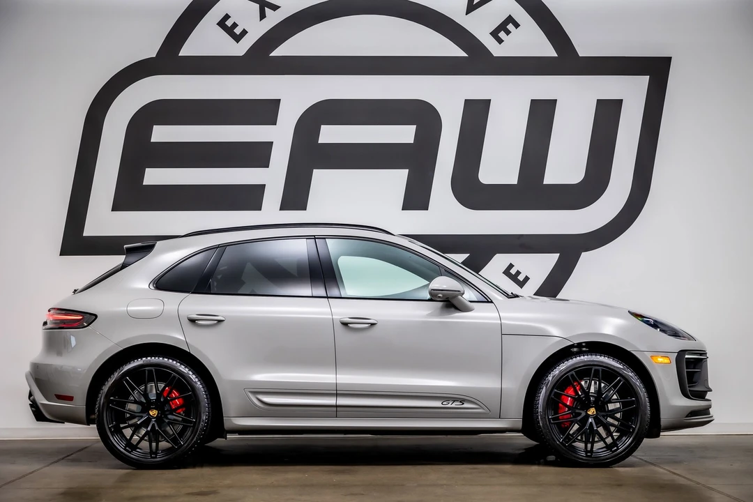 2022 Porsche Macan GTS - Image 9 of 12