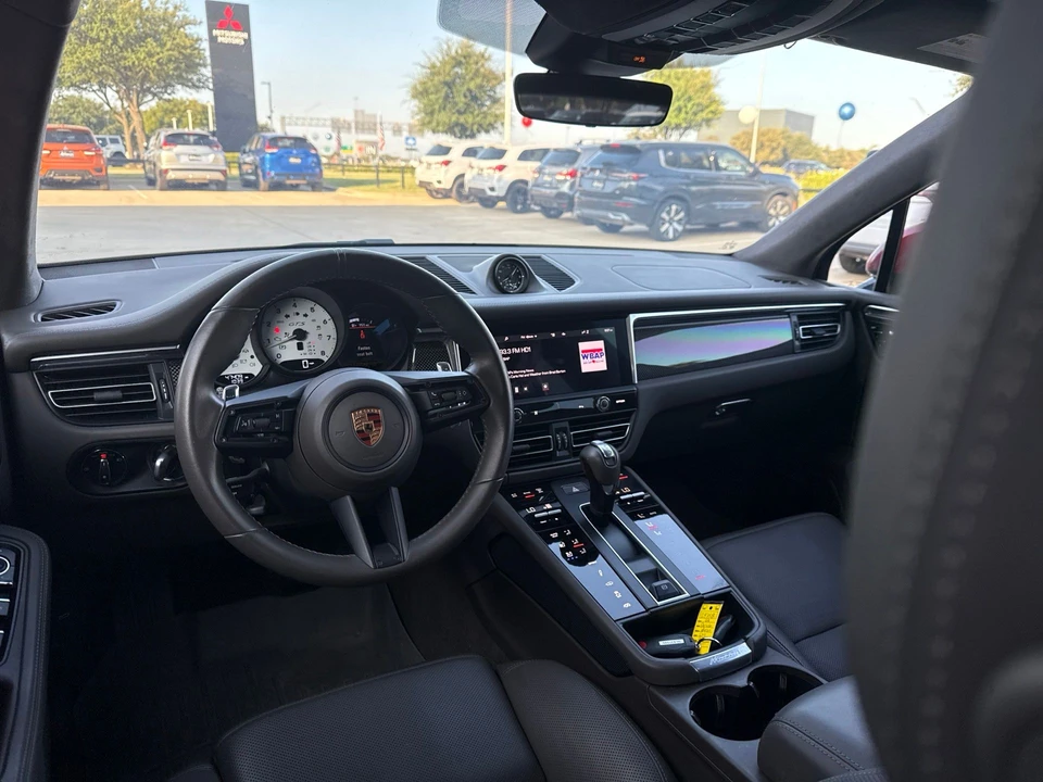 2022 Porsche Macan GTS - Image 6 of 10