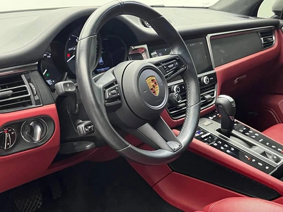 2022 Porsche Macan GTS - Image 4 of 5
